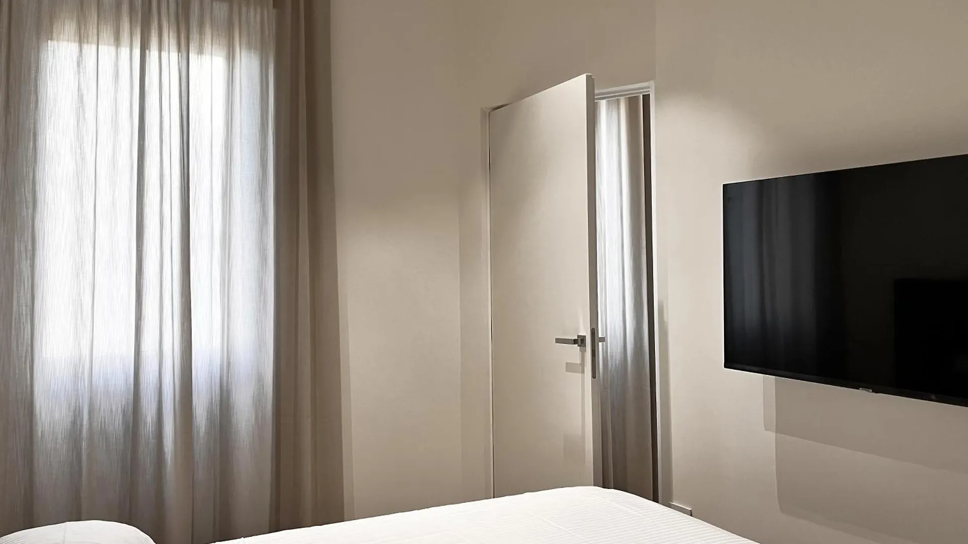 Yls Luxury Suites 2 Μιλάνο Ιταλία