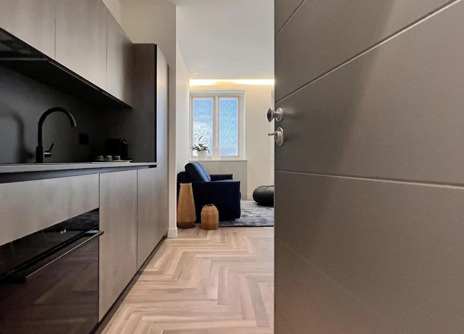 Yls Luxury Suites 2 Milan 0*,  Italy